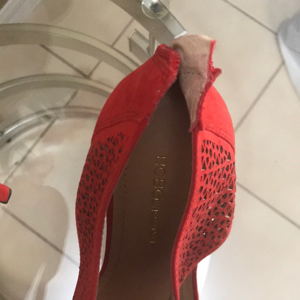 Sandals - Picture 2 of 3